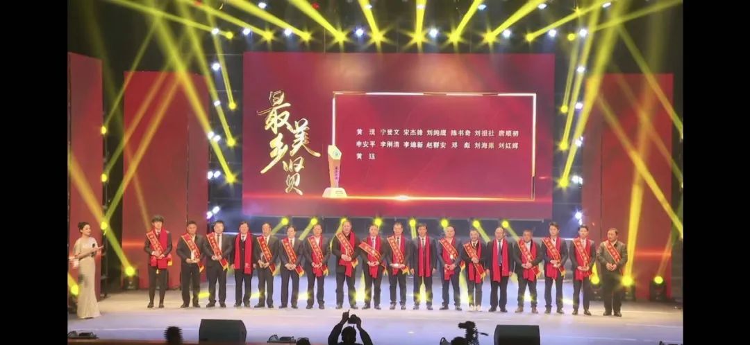 醇龙箱包--专业生产箱包18年